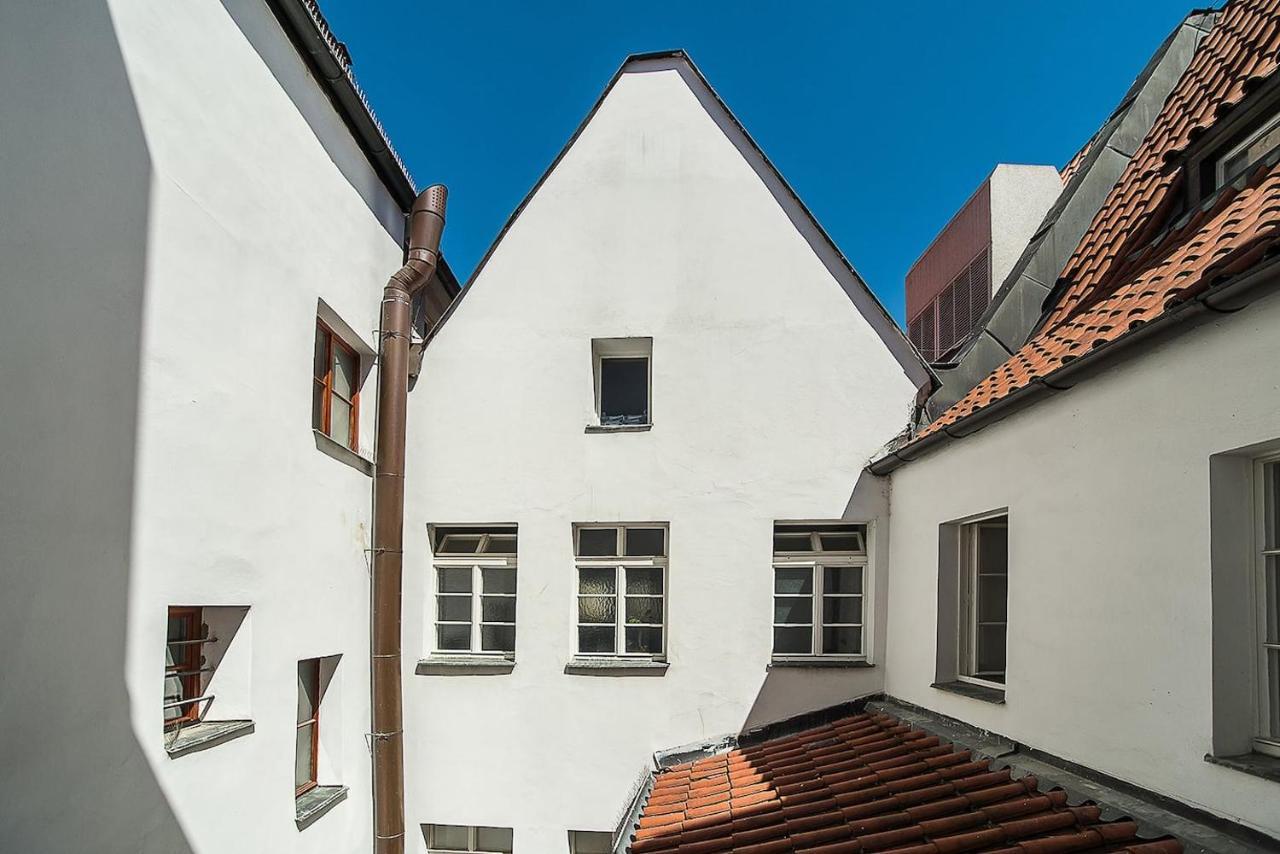 Lägenhet Newly Renovated 1-bed At Charles Bridge